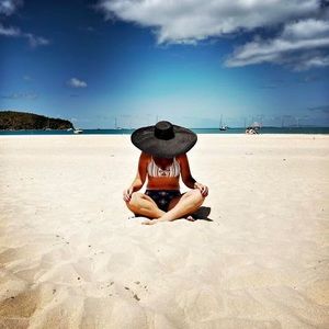 Meet your Posher, Naomea emmah